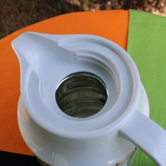 Corning Landscape Thermos - Picture 6 of 7